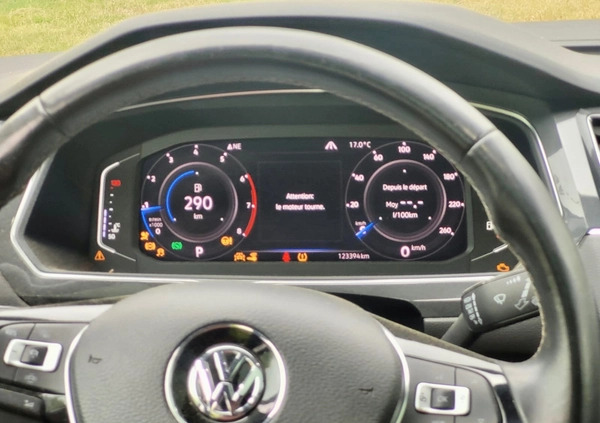 Volkswagen Tiguan cena 67900 przebieg: 123390, rok produkcji 2019 z Świebodzice małe 137